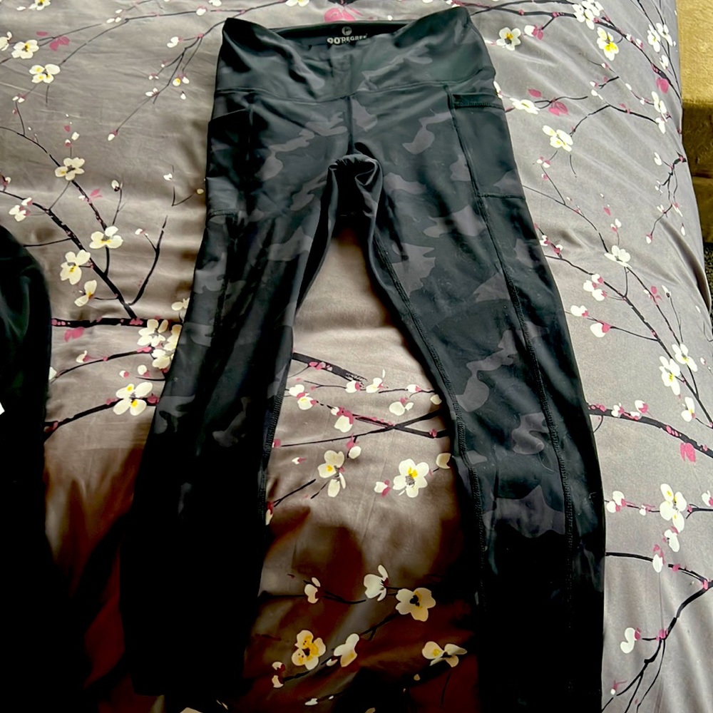 Black 90 degree leggings